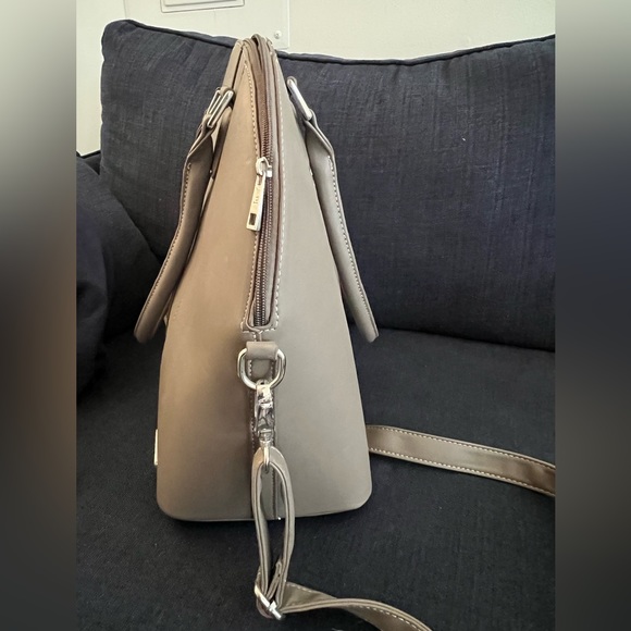 Little Unicorn Rotunda Diaper Bag - Picture 4 of 7